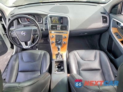 Zdjęcie 8 z 13 samochodu: 2017 VOLVO XC60 T5 INSCRIPTION VIN:YV440MRUXH2156350 - miniatura