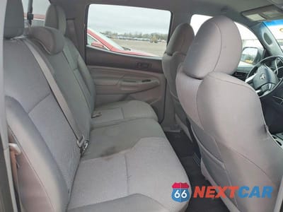 Zdjęcie 10 z 12 samochodu: 2013 TOYOTA TACOMA V6 VIN:5TFLU4EN7DX059511 - miniatura