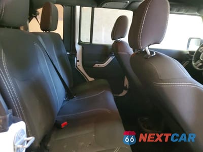 Zdjęcie 11 z 14 samochodu: 2017 JEEP WRANGLER UNLIMITED SAHARA VIN:1C4BJWEG5HL733833 - miniatura
