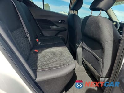 Zdjęcie 10 z 12 samochodu: 2021 NISSAN KICKS SV VIN:3N1CP5CV4ML554537 - miniatura