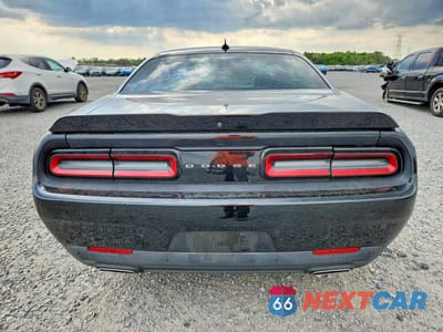Zdjęcie 6 z 11 samochodu: 2019 DODGE CHALLENGER SXT VIN:2C3CDZAG3KH503669 - miniatura