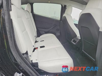 Zdjęcie 10 z 12 samochodu: 2025 TESLA MODEL Y VIN:7SAYGDEE4SF297453 - miniatura