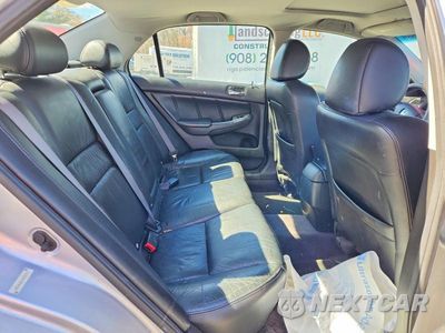 Zdjęcie 10 z 11 samochodu: 2004 HONDA ACCORD EX VIN:1HGCM66814A055270 - miniatura