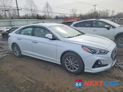 Czwarte zdjęcie samochodu z boku: 2018 HYUNDAI SONATA SE VIN:5NPE24AFXJH612365 - miniatura