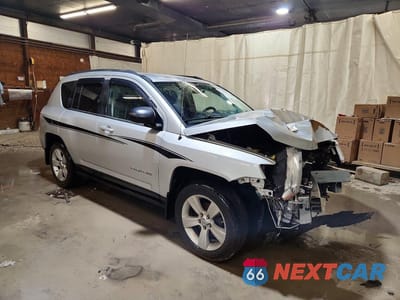 Czwarte zdjęcie samochodu z boku: 2011 JEEP COMPASS SPORT VIN:1J4NF1FB5BD244736 - miniatura