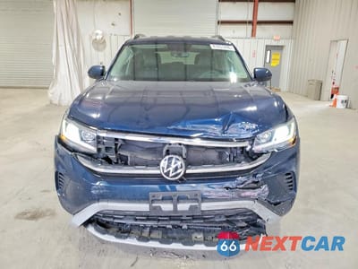 Piąte zdjęcie samochodu w środku: 2021 VOLKSWAGEN ATLAS SE VIN:1V2HR2CA7MC599877 - miniatura
