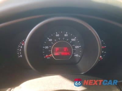 Zdjęcie 9 z 12 samochodu: 2014 KIA SOUL + VIN:KNDJP3A50E7027340 - miniatura