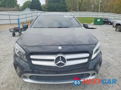 Piąte zdjęcie samochodu w środku: 2017 MERCEDES-BENZ GLA 250 VIN:WDCTG4EB5HJ348421 - miniatura