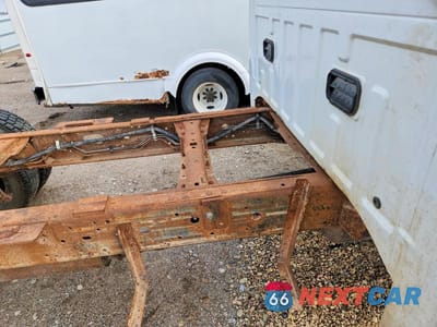 Zdjęcie 11 z 13 samochodu: 2004 FORD F550 SUPER DUTY VIN:1FDAF57PX4EB46977 - miniatura