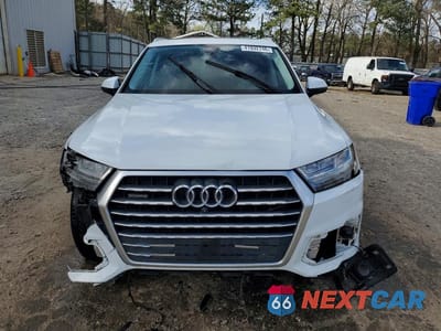 Piąte zdjęcie samochodu w środku: 2019 AUDI Q7 PRESTIGE VIN:WA1VAAF73KD005471 - miniatura