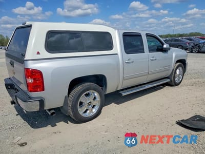 Trzecie zdjęcie samochodu z tyłu: 2013 CHEVROLET SILVERADO C1500 LTZ VIN:3GCPCTE08DG135213 - miniatura