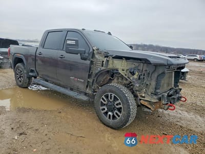 Czwarte zdjęcie samochodu z boku: 2020 GMC SIERRA K2500 AT4 VIN:1GT49PE71LF246403 - miniatura