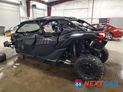 Trzecie zdjęcie samochodu z tyłu: 2017 CAN-AM UTILITY VEHICLE VIN:3JBVEAW29HK000351 - miniatura