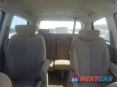 Zdjęcie 10 z 13 samochodu: 2010 KIA SEDONA BASE VIN:KNDMG4C3XA6350485 - miniatura