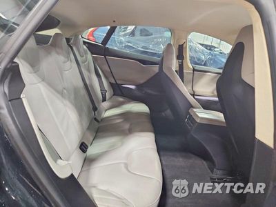 Zdjęcie 10 z 12 samochodu: 2013 TESLA MODEL S VIN:5YJSA1CN4DFP16491 - miniatura