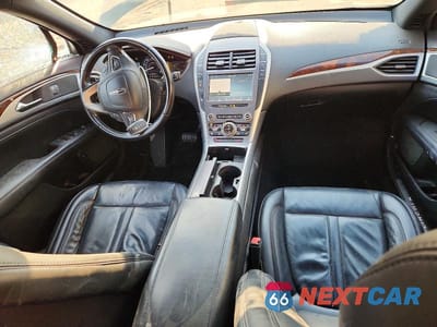 Zdjęcie 8 z 13 samochodu: 2019 LINCOLN MKZ RESERVE I VIN:3LN6L5LU4KR608373 - miniatura