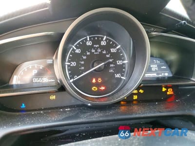 Zdjęcie 9 z 14 samochodu: 2018 MAZDA CX-3 TOURING VIN:JM1DKFC73J0319157 - miniatura