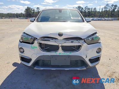 Piąte zdjęcie samochodu w środku: 2018 BMW X1 XDRIVE28I VIN:WBXHT3C31J5L27192 - miniatura