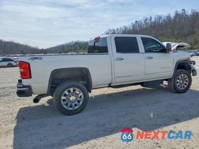 Trzecie zdjęcie samochodu z tyłu: 2016 GMC SIERRA K2500 DENALI VIN:1GT12UE83GF226058 - miniatura
