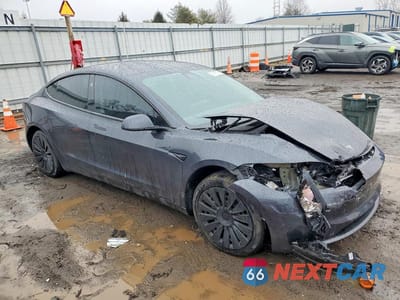 Czwarte zdjęcie samochodu z boku: 2025 TESLA MODEL 3 VIN:5YJ3E1EA2SF916480 - miniatura