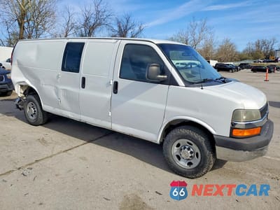 Czwarte zdjęcie samochodu z boku: 2012 CHEVROLET EXPRESS G3500 VIN:1GCZGUCG9C1176501 - miniatura