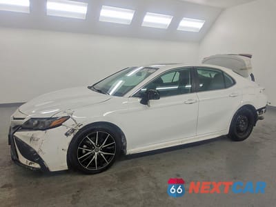2022 TOYOTA CAMRY HYBRID SE 4T1S31AK6NU586625 - główne zdjęcie licytacji z USA - miniatura