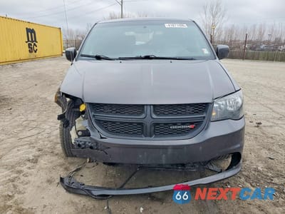 Piąte zdjęcie samochodu w środku: 2017 DODGE GRAND CARAVAN SE VIN:2C4RDGBG9HR636643 - miniatura