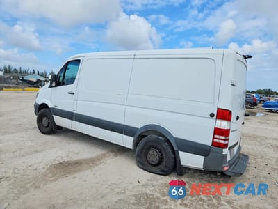 Drugie zdjęcie samochodu z przodu: 2016 MERCEDES BENZ SPRINTER 2500 VIN:WD3PE7DD8GP197968 - miniatura