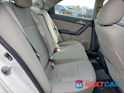 Zdjęcie 10 z 12 samochodu: 2013 KIA FORTE VIN:KNAFU4A26D5740390 - miniatura