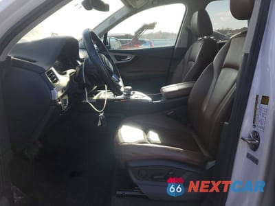 Zdjęcie 7 z 12 samochodu: 2019 AUDI Q7 VIN:WA1LHAF73KD020622 - miniatura