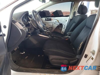 Zdjęcie 7 z 11 samochodu: 2019 NISSAN SENTRA SV VIN:3N1AB7AP1KY286441 - miniatura