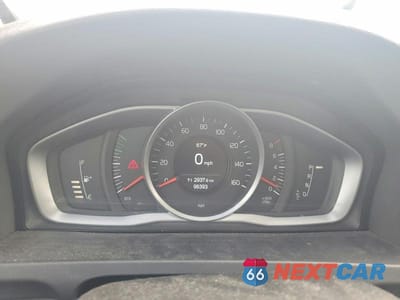 Zdjęcie 9 z 11 samochodu: 2014 VOLVO S60 T5 VIN:YV1612FS1E1295052 - miniatura