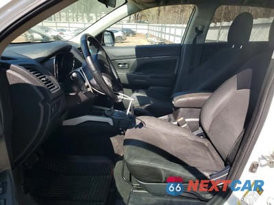 Zdjęcie 7 z 13 samochodu: 2013 MITSUBISHI OUTLANDER SPORT SE VIN:4A4AP4AU7DE017615 - miniatura