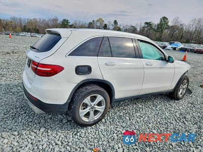 Trzecie zdjęcie samochodu z tyłu: 2018 MERCEDES-BENZ GLC 300 4MATIC VIN:WDC0G4KB2JV110208 - miniatura