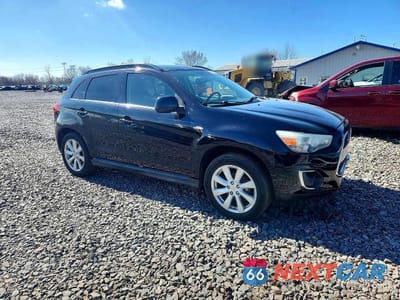 Czwarte zdjęcie samochodu z boku: 2013 MITSUBISHI OUTLANDER SPORT SE VIN:4A4AR4AU3DE019131 - miniatura