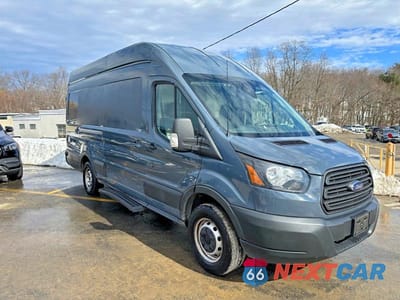Czwarte zdjęcie samochodu z boku: 2019 FORD TRANSIT T-250 VIN:1FTYR3XM7KKA97868 - miniatura