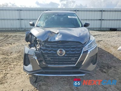 Piąte zdjęcie samochodu w środku: 2021 NISSAN KICKS S VIN:3N1CP5BV4ML518896 - miniatura