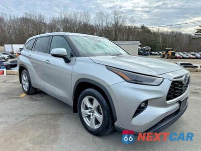 Czwarte zdjęcie samochodu z boku: 2022 TOYOTA HIGHLANDER HYBRID LE VIN:5TDBBRCHXNS559147 - miniatura