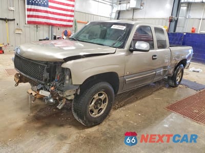 2000 CHEVROLET SILVERADO K1500 1GCEK19T1YE338864 - główne zdjęcie licytacji z USA - miniatura