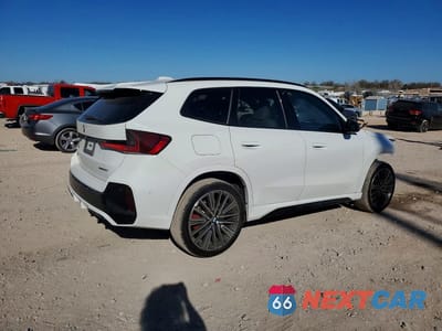 Trzecie zdjęcie samochodu z tyłu: 2026 BMW X1 XDRIVE28I VIN:WBX73EF0XT5487129 - miniatura