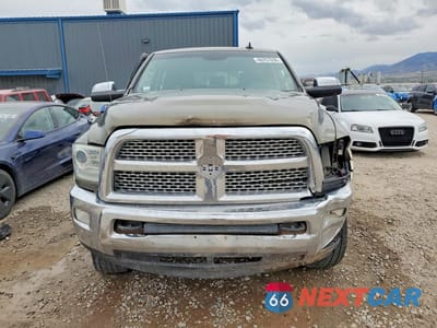 Piąte zdjęcie samochodu w środku: 2014 RAM 2500 LARAMIE VIN:3C6UR5NL8EG295673 - miniatura