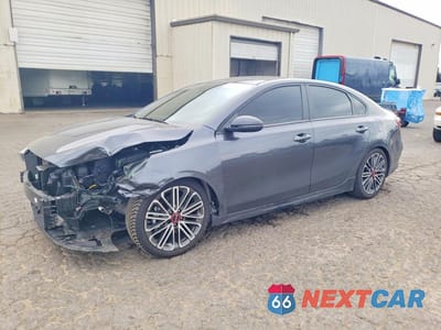 2024 KIA FORTE GT 3KPF44AC8RE752628 - główne zdjęcie licytacji z USA - miniatura