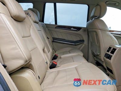 Zdjęcie 11 z 12 samochodu: 2014 MERCEDES-BENZ GL 550 4MATIC VIN:4JGDF7DE2EA325745 - miniatura