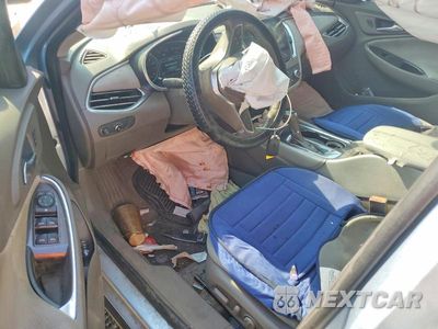 Zdjęcie 8 z 12 samochodu: 2017 CHEVROLET MALIBU LT VIN:1G1ZE5ST4HF234060 - miniatura