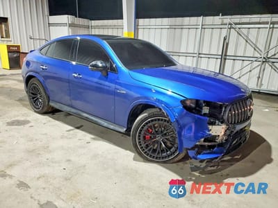 Czwarte zdjęcie samochodu z boku: 2025 MERCEDES-BENZ GLC COUPE 63 AMG S E PERFORMANCE VIN:W1NKJ8ABXSF411435 - miniatura