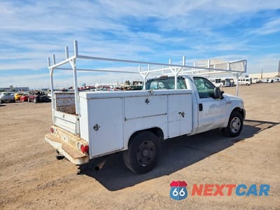 Trzecie zdjęcie samochodu z tyłu: 2007 FORD F250 SUPER DUTY VIN:1FTNF20547EB44336 - miniatura