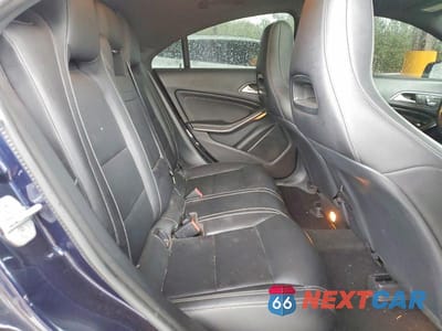 Zdjęcie 10 z 11 samochodu: 2018 MERCEDES-BENZ CLA 250 VIN:WDDSJ4EB2JN528995 - miniatura