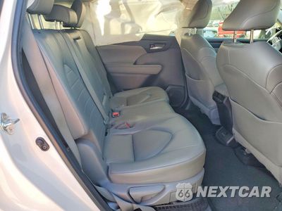 Zdjęcie 11 z 14 samochodu: 2022 TOYOTA HIGHLANDER HYBRID XLE VIN:5TDGARAH7NS511701 - miniatura