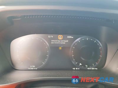 Zdjęcie 9 z 13 samochodu: 2021 VOLVO XC40 T5 R-DESIGN VIN:YV4162UMXM2431108 - miniatura