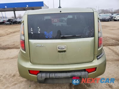 Zdjęcie 6 z 12 samochodu: 2011 KIA SOUL + VIN:KNDJT2A29B7320807 - miniatura